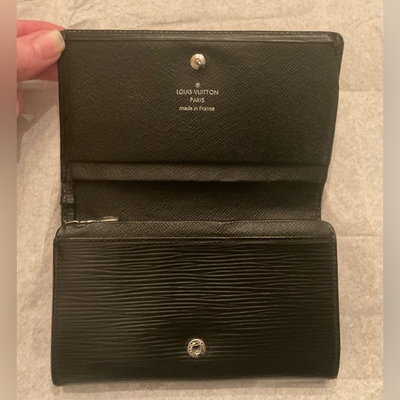 Louis Vuitton Epi Leather Long Wallet–Noir | Vintage Collector Piece | Full Set - Picture 15 of 16